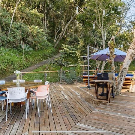 Вилла Casa De Vidro Com Vista Mantiqueira - Com Cafe E Staff Кампус-ду-Жордау Экстерьер фото