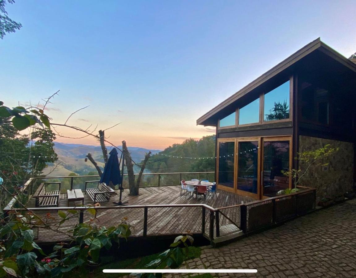 Вилла Casa De Vidro Com Vista Mantiqueira - Com Cafe E Staff Кампус-ду-Жордау Экстерьер фото