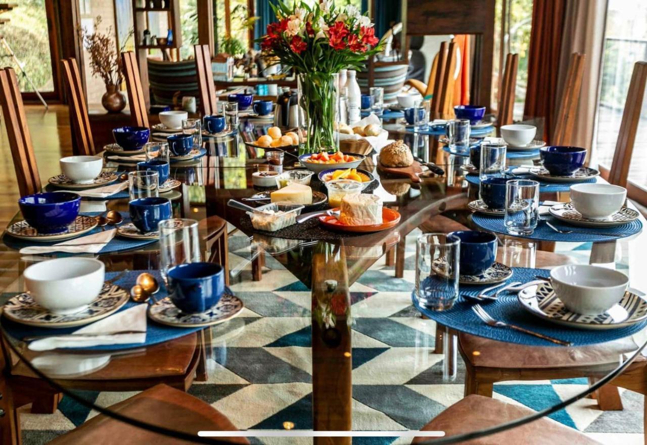Вилла Casa De Vidro Com Vista Mantiqueira - Com Cafe E Staff Кампус-ду-Жордау Экстерьер фото