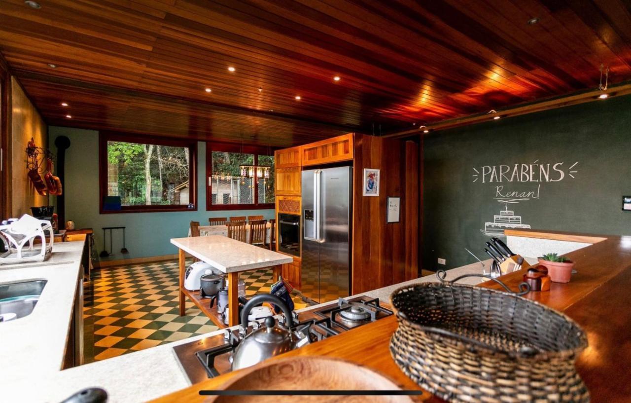 Вилла Casa De Vidro Com Vista Mantiqueira - Com Cafe E Staff Кампус-ду-Жордау Экстерьер фото
