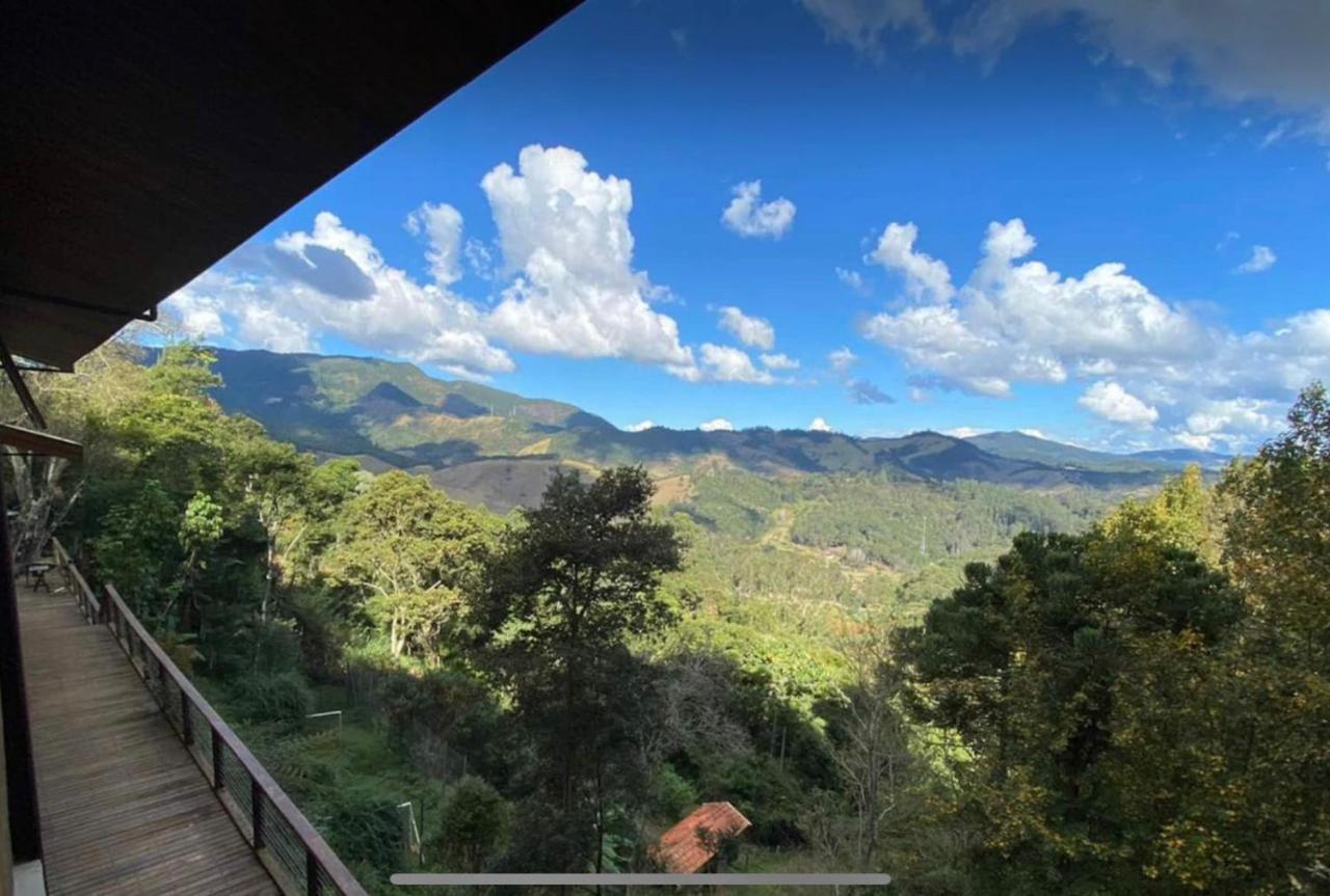 Вилла Casa De Vidro Com Vista Mantiqueira - Com Cafe E Staff Кампус-ду-Жордау Экстерьер фото